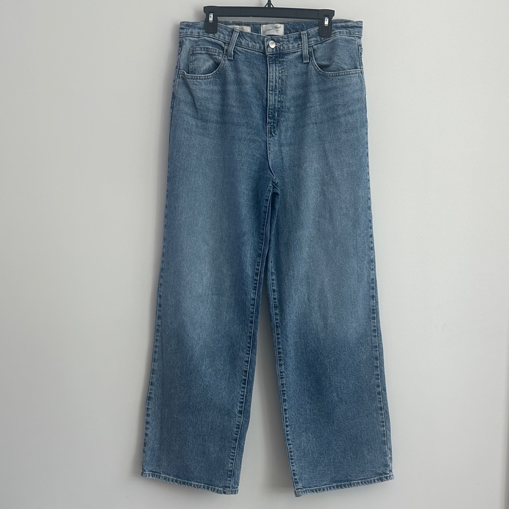 Universal Thread Blue Wide Leg Jeans
